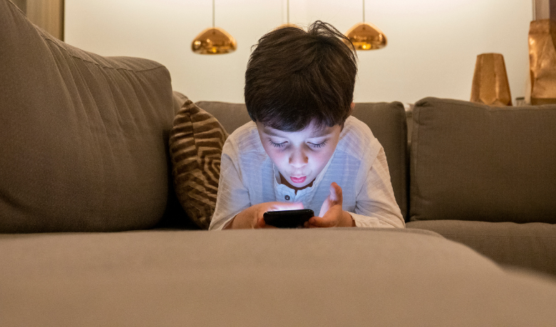 ECA Digital no Brasil: como a regulamentação por decreto reforça a proteção de crianças e adolescentes no ambiente digital
