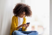O impacto do uso excessivo de telas na infância: o novo papel de escolas e famílias diante do desafio digital